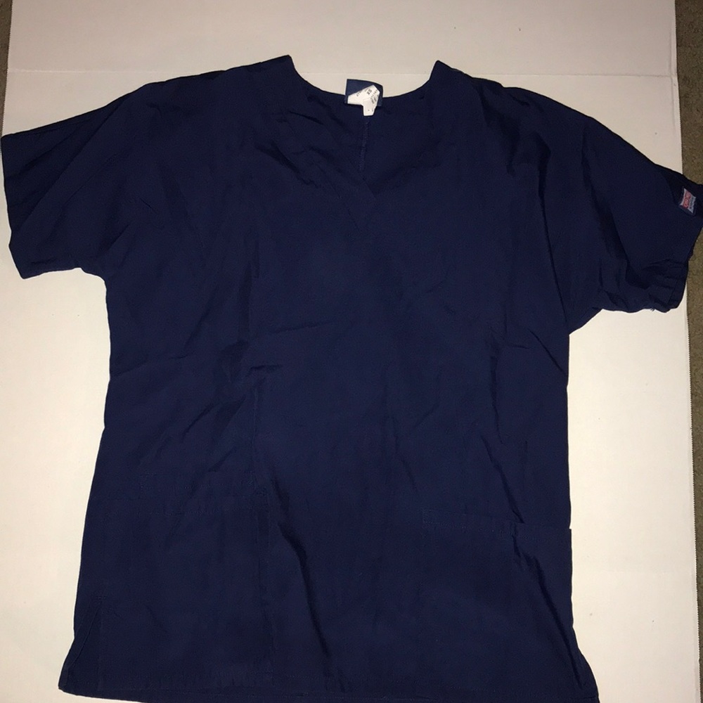 Cherokee scrub top